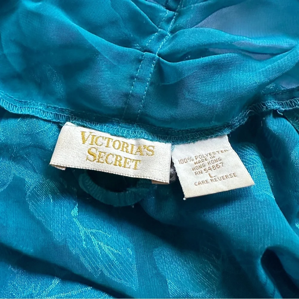 victoria’s secret ⋆ vintage gold label robe
